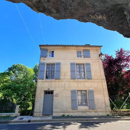 Maison De Caractere Avec Vue Sur La Verdure Saint-Savinien