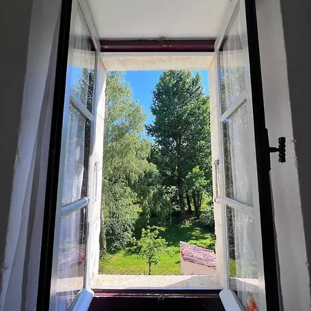 Maison De Caractere Avec Vue Sur La Verdure *